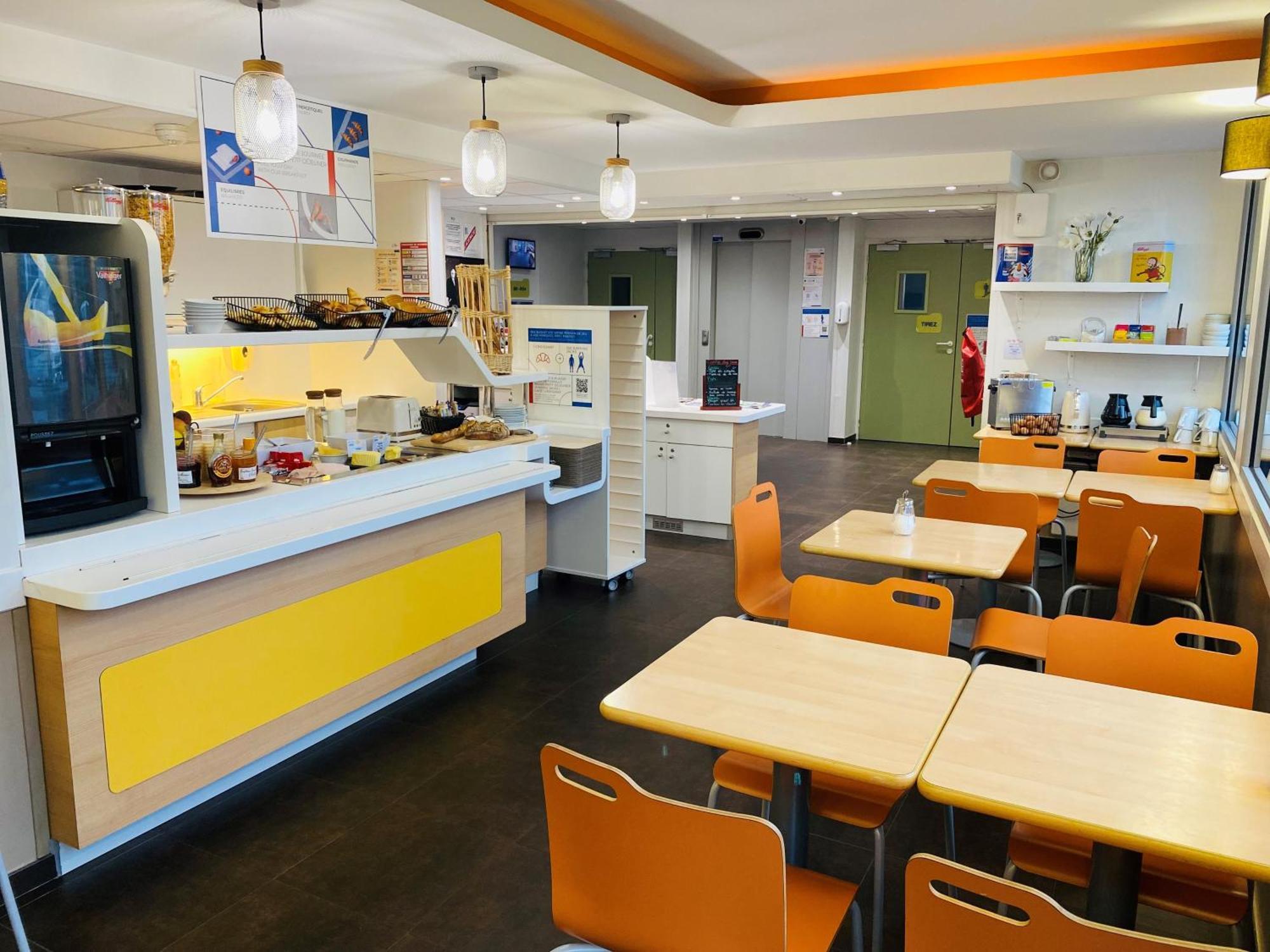 Ibis Budget 누아용 외부 사진
