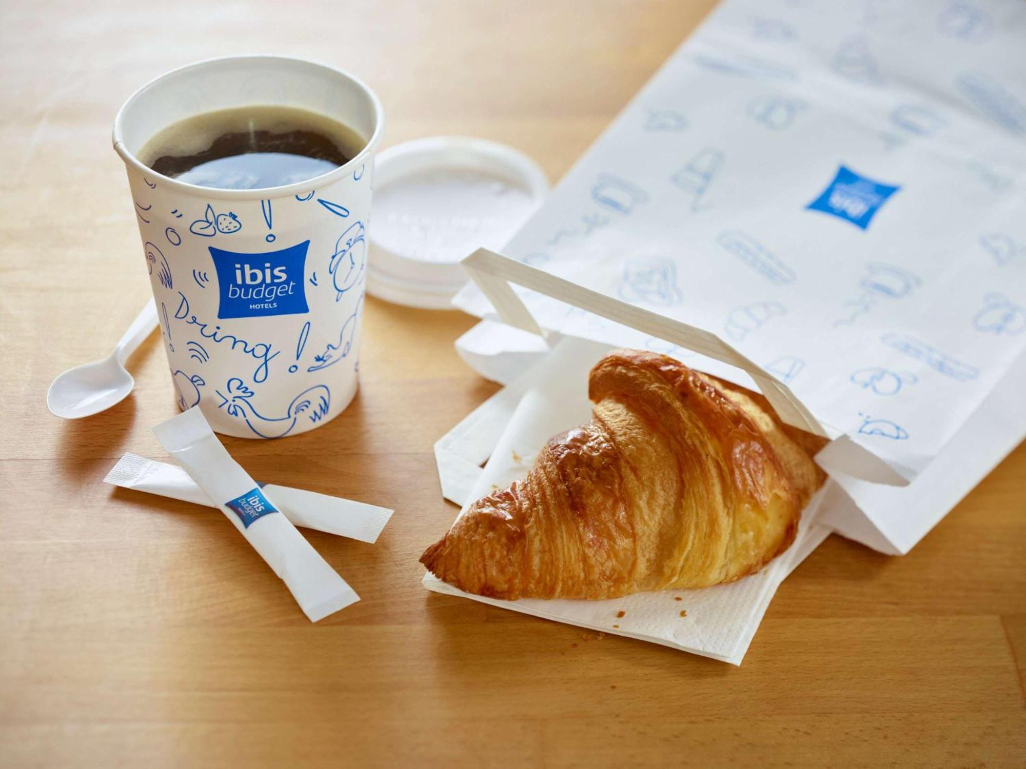 Ibis Budget 누아용 외부 사진