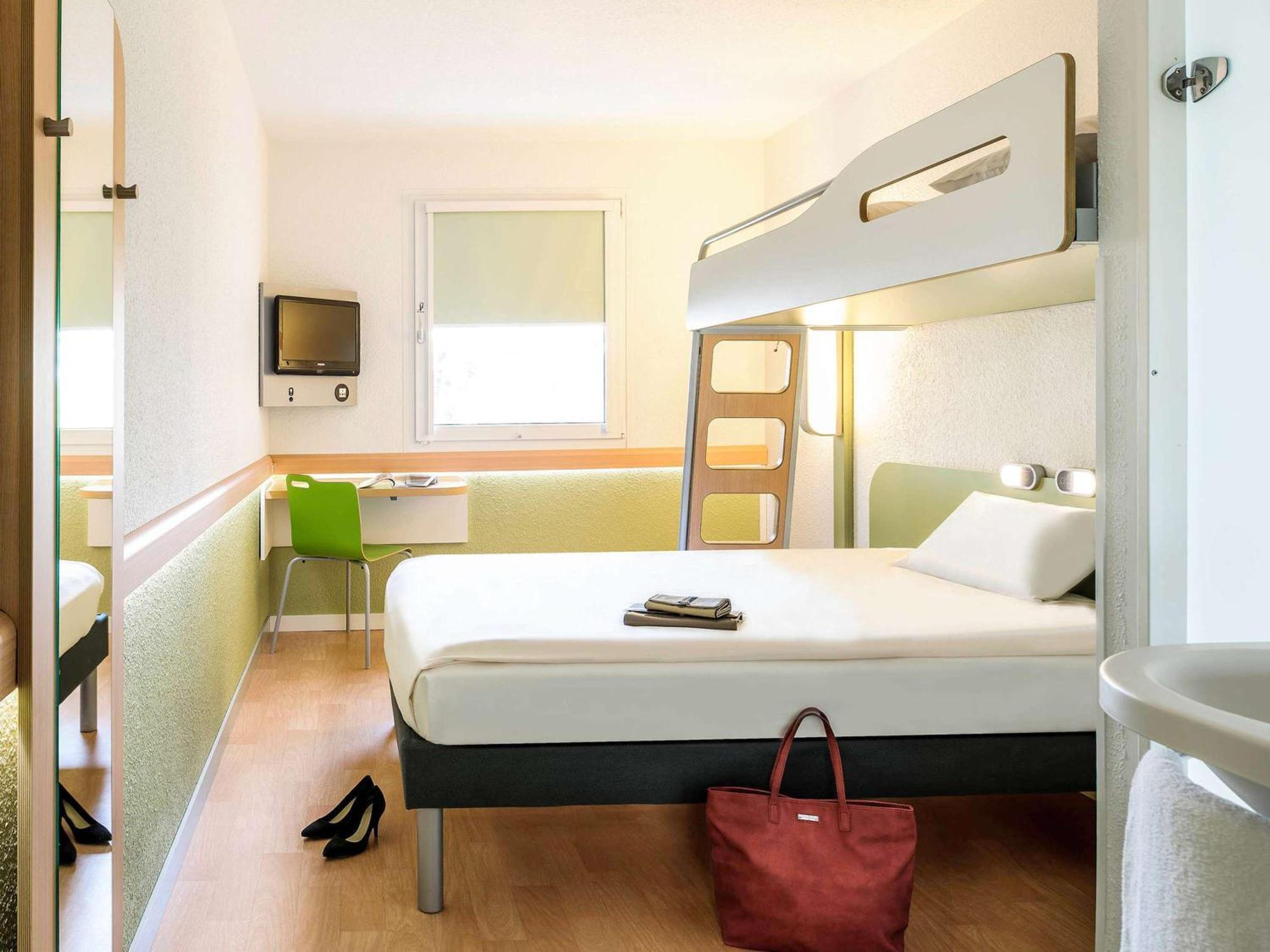 Ibis Budget 누아용 외부 사진